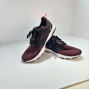 Nike Burgundy Training Sneakers Women’s Size 8.5 Lightweight Gym Running Shoes